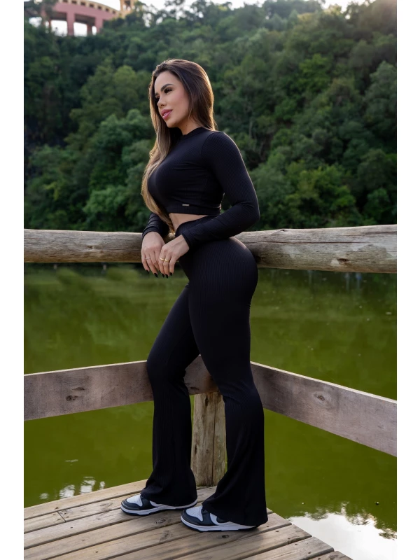 CONJUNTO RADIANT CANELADO, TAM.M PRETO