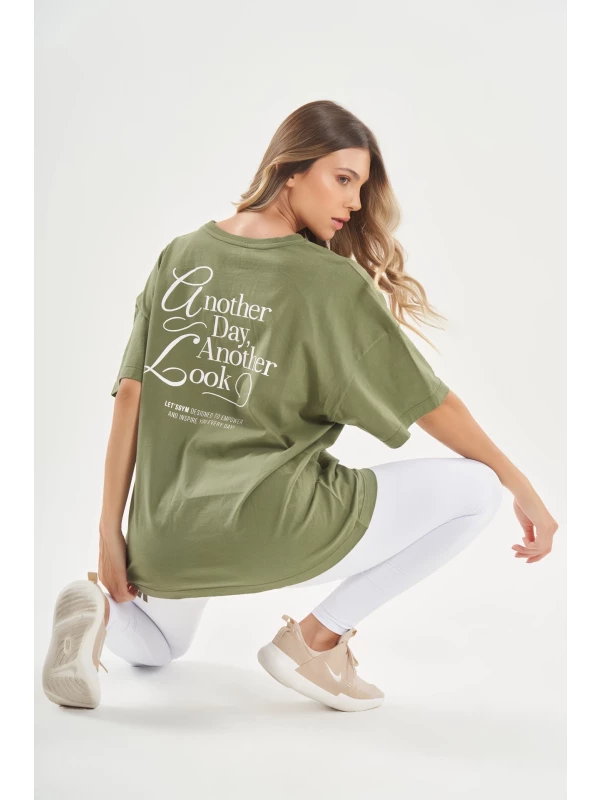 CAMISETA OVERSIZED ANOTHER DAY TAM-P