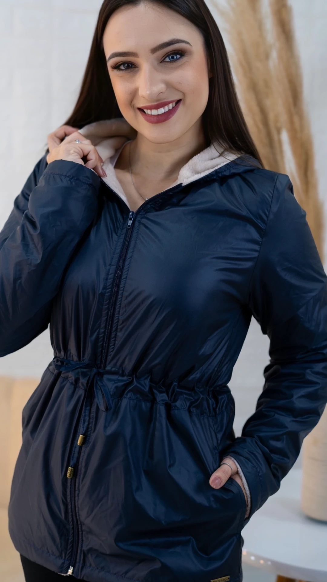 PARKA CORTA VENTO FORRADA COR/PRETA /TAM/M